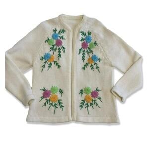 Vintage Hand Made Knit Wool Sweater with Pastel Flowers 1970s Made in Canada